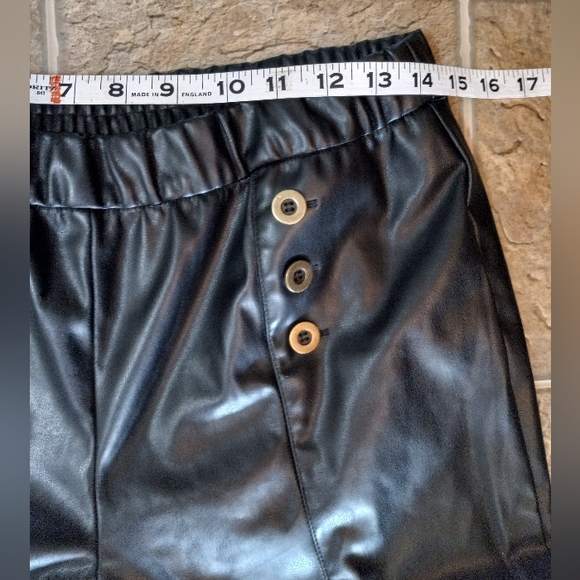 Susan Graver Faux Leather Pants M - Picture 9 of 10
